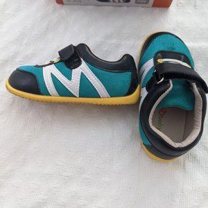 MomoBaby toddler shoes - NEW